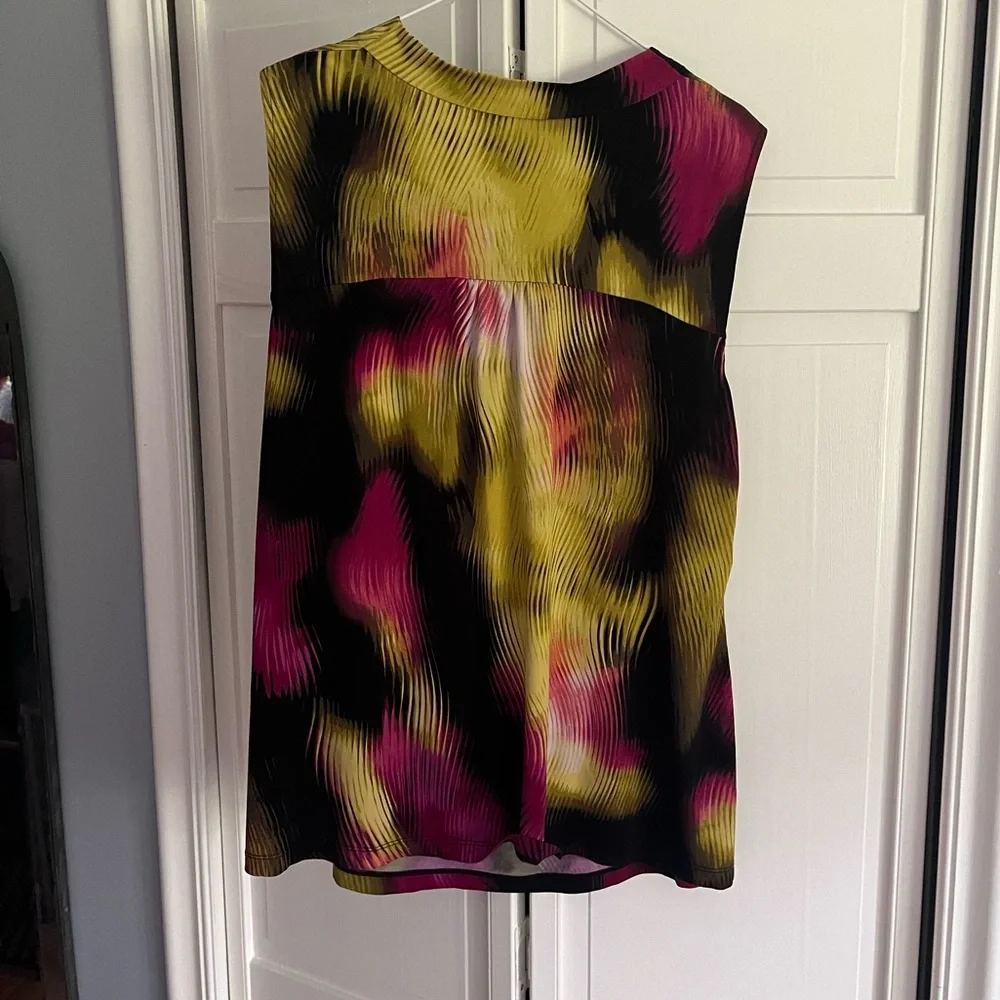 Woman’s Worthington 2x sleeveless stretch top with cowl neck. $12 - Picture 6 of 6
